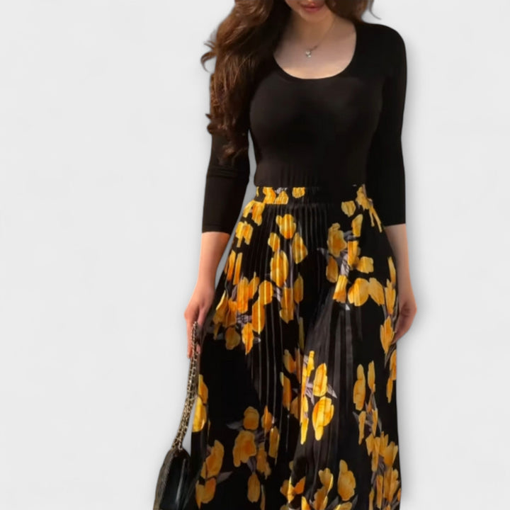 Violette - Completo nero e giallo con gonna a pieghe