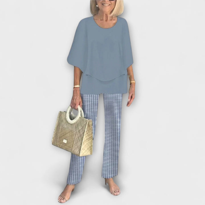 Rosamund - Ensemble vert avec chemisier et pantalon