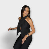 Juni - Beiges Crisscross-Halterneck-Top