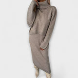 Solange - Graues Kleid mit passendem Rollkragen-Set