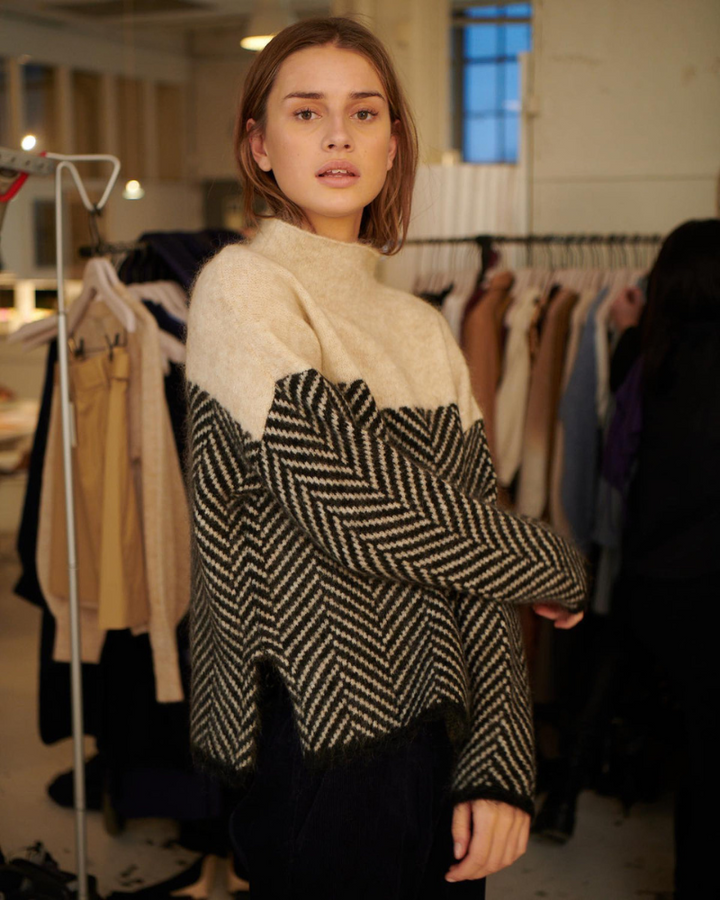 Norah | Pull-over en coton à col montant
