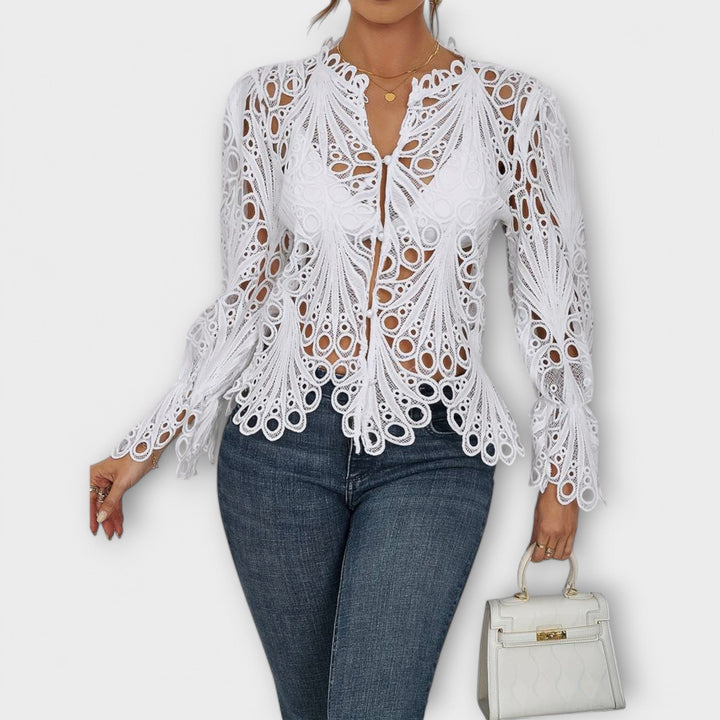 Savannah - Weisse asymmetrische Bluse mit Spitze