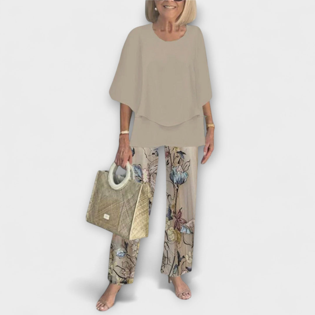 Rosamund - Ensemble vert avec chemisier et pantalon