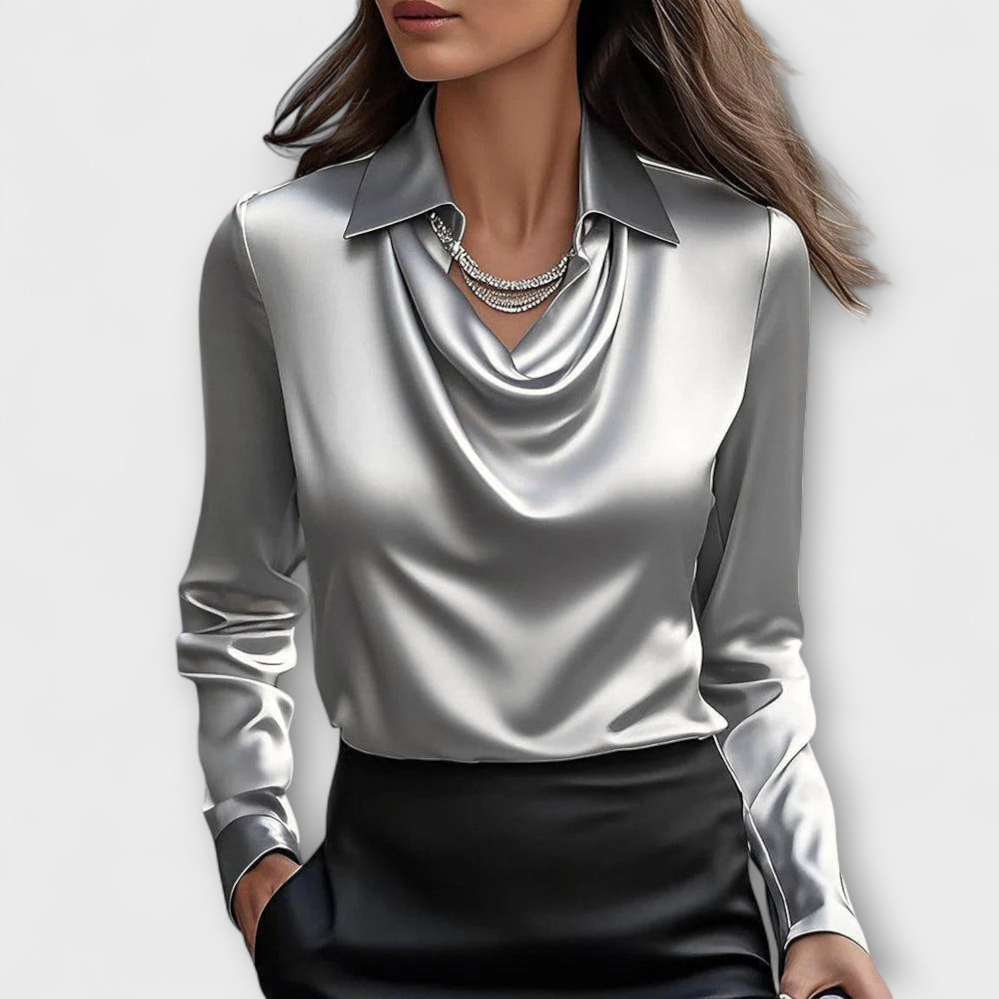 Meli - Champagnerfarbene glänzende Bluse mit Raffung