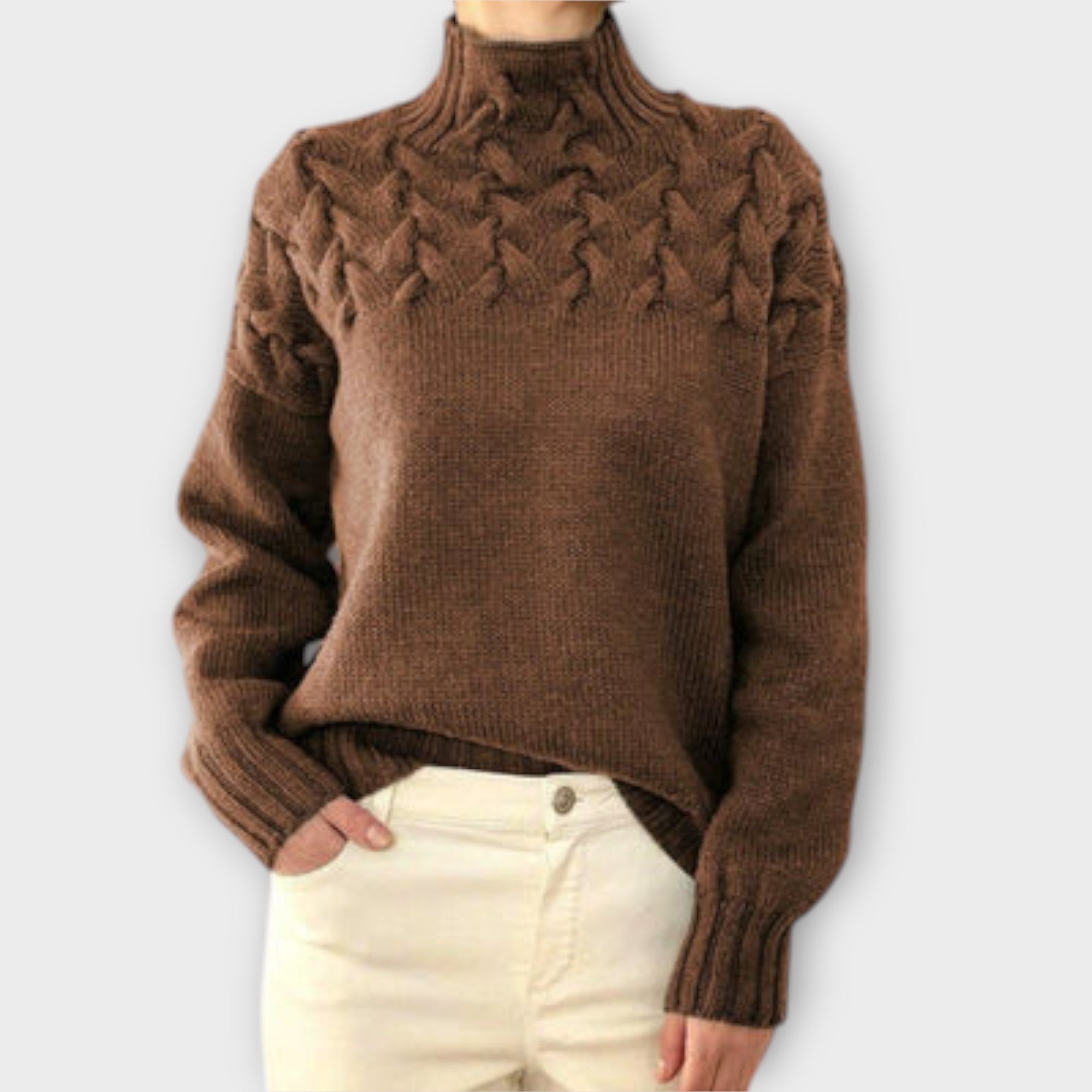 Eva - Schwarzer Damenpullover mit Zopfstrick-Detail