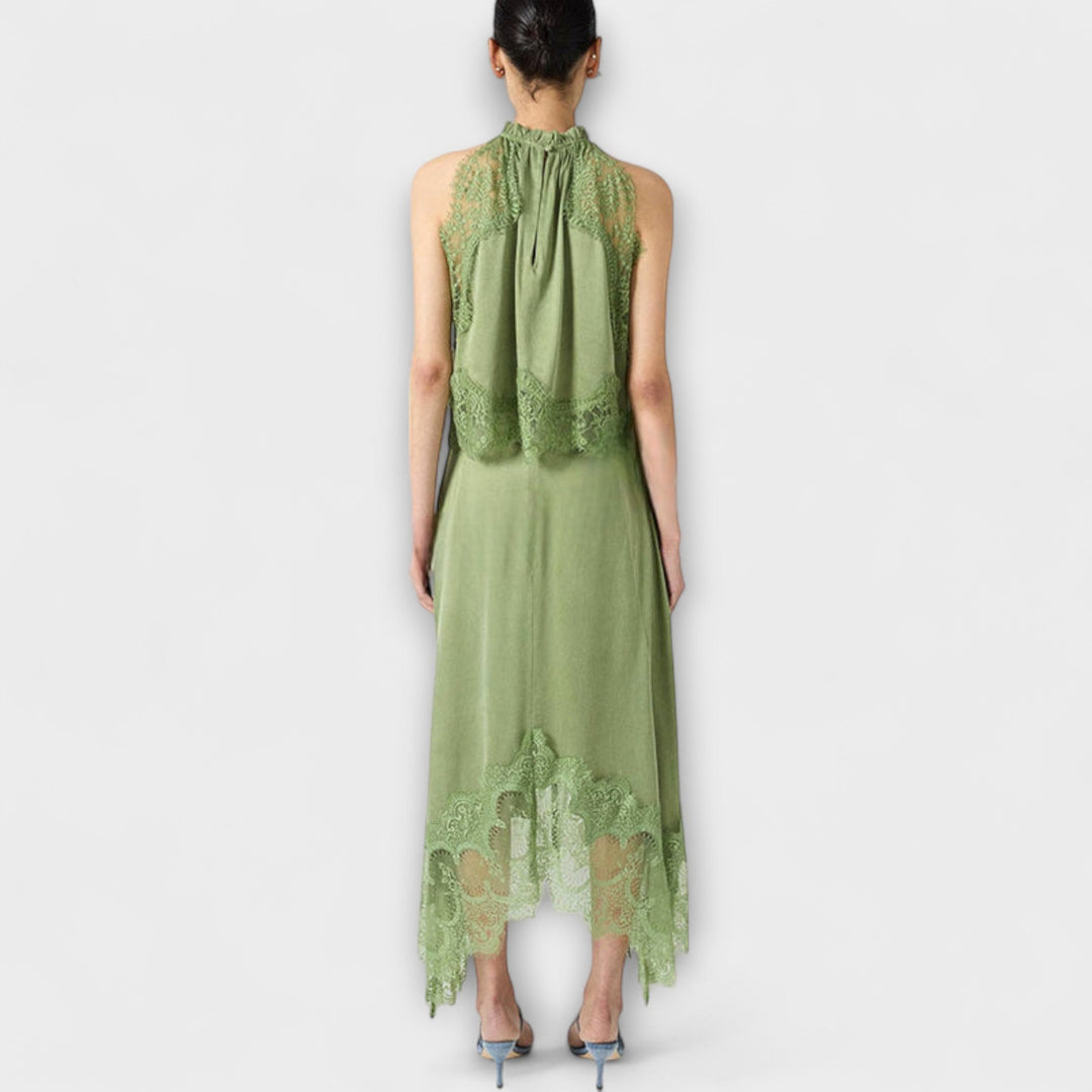 Kaia - Ensemble vert avec chemisier et jupe fendue
