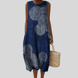 Dunkelblaues Kleid mit Spiralmuster