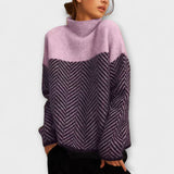 Agathe - Brauner Rollkragenpullover mit Fischgrätmuster