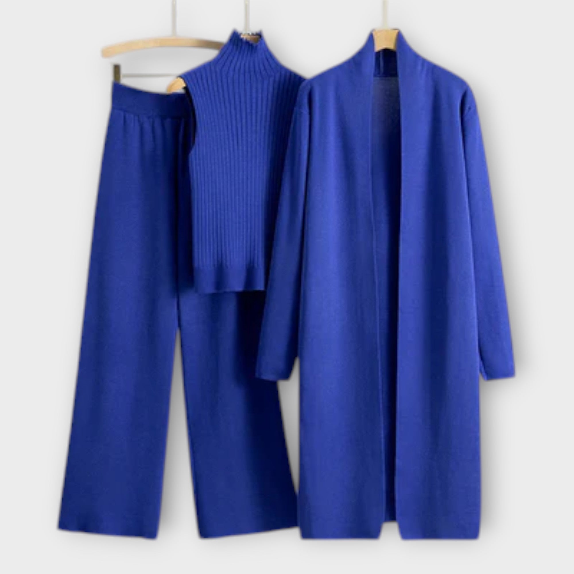 Isabella - Khakifarbenes dreiteiliges Strick-Set