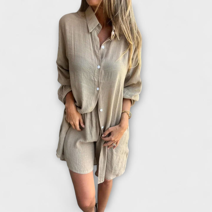 Miravo - Ensemble gris avec chemisier et short