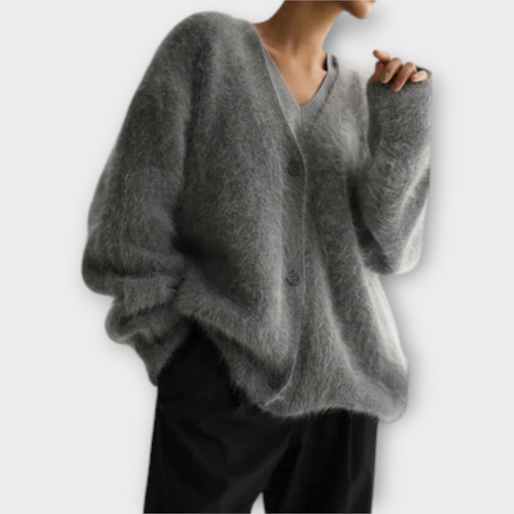 Dahlia - Élégant cardigan duveteux beige