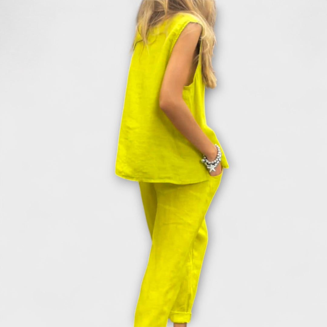Jennifer - Completo in lino giallo con top smanicato