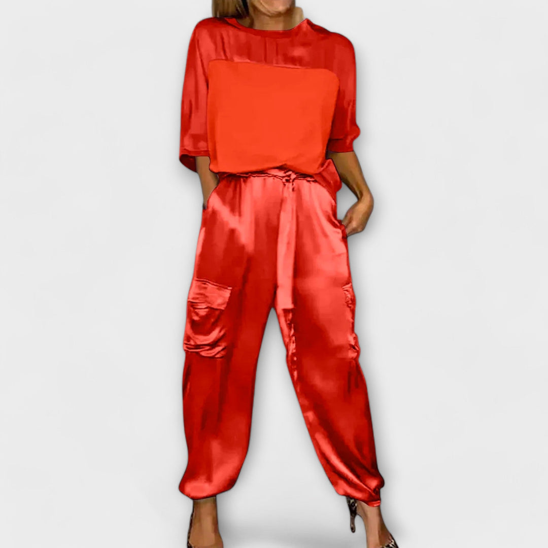Set in raso color kaki con top e pantaloni