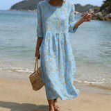 Natália - Hellblaues Midi-Kleid mit Blütenstickerei