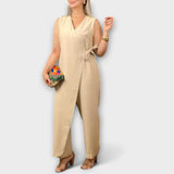 Inés - Beiger Jumpsuit mit V-Ausschnitt