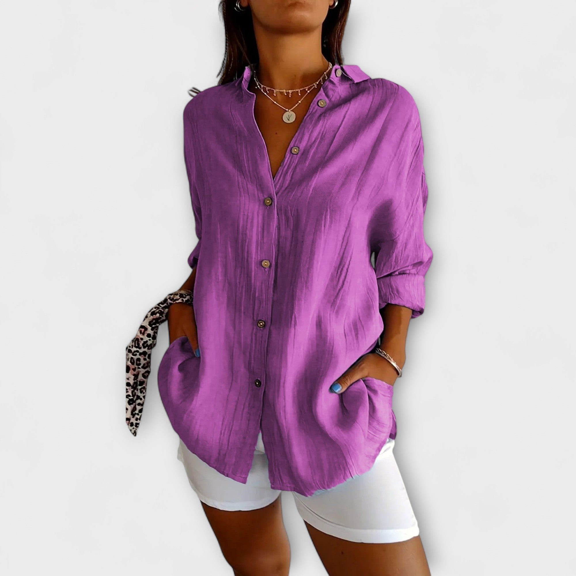 Saskia - Hellblaue elegante Leinenbluse