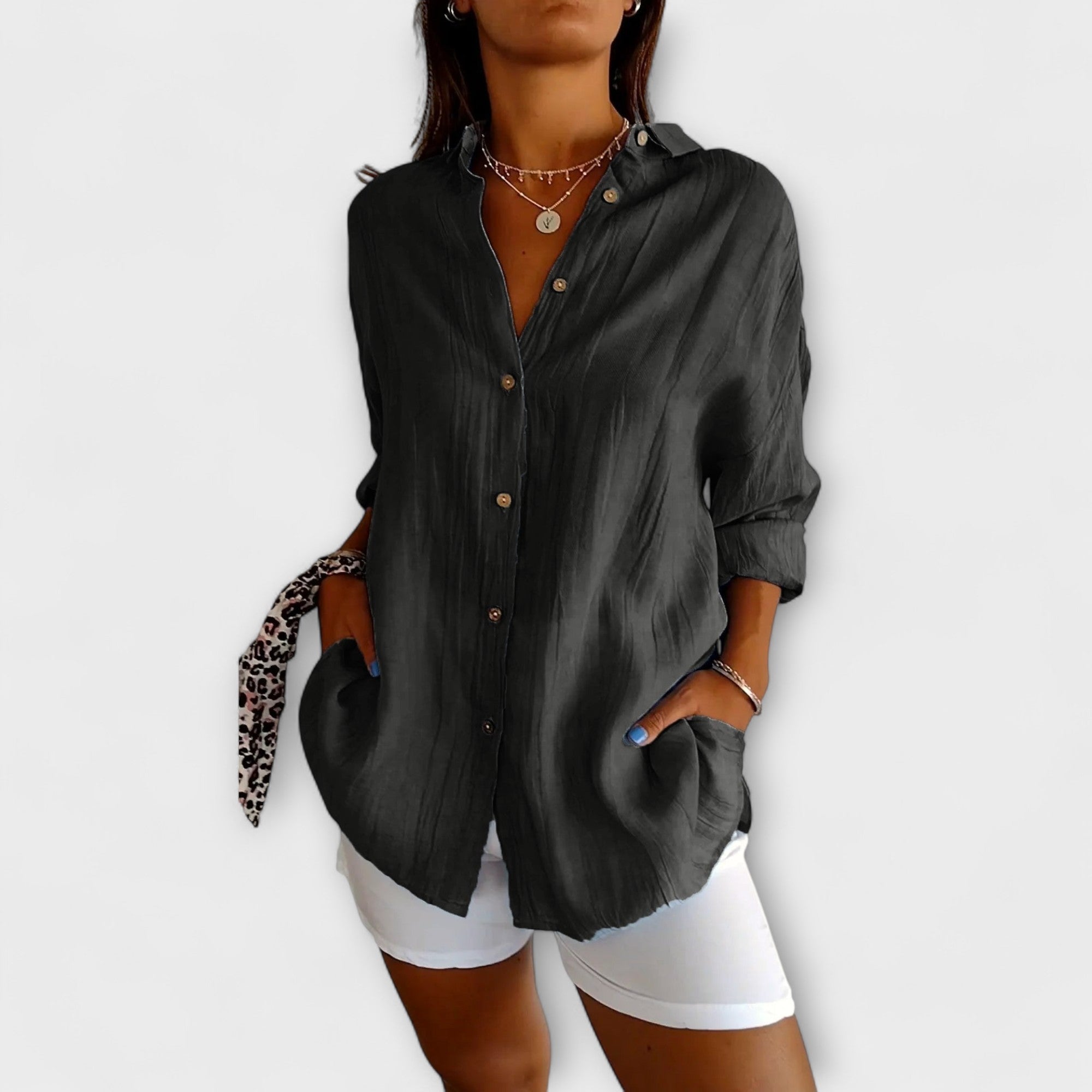Saskia - Hellblaue elegante Leinenbluse